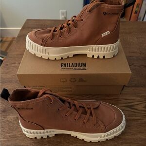 New! Unisex Palladium Pallashock sneaker for sale